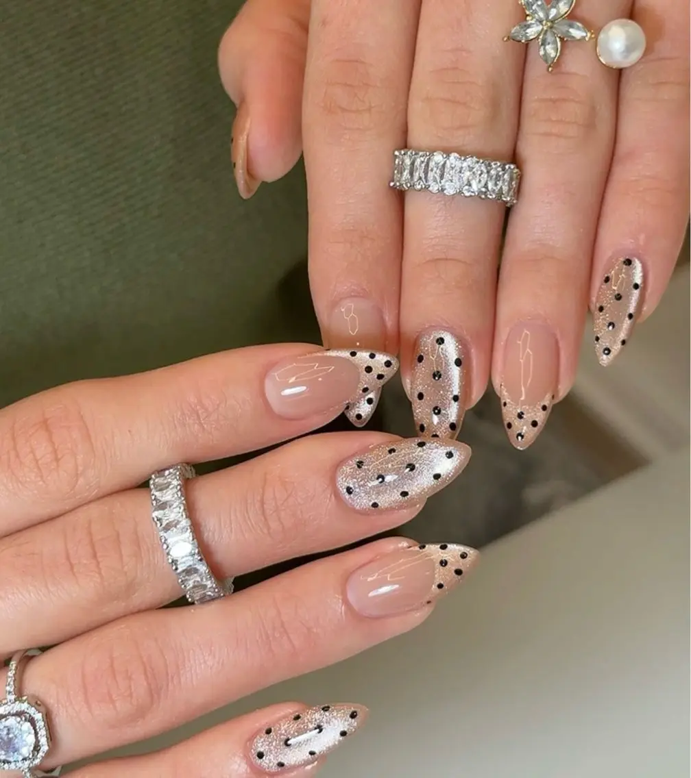 ネイル ハンドネイル NiJi Nailsのネイルデザイン