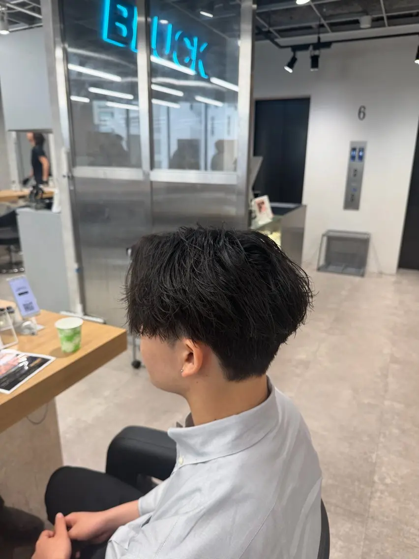 メンズ 波巻きパーマ メンズモデル募集中 🫧MIRAN🫧のヘアスタイル