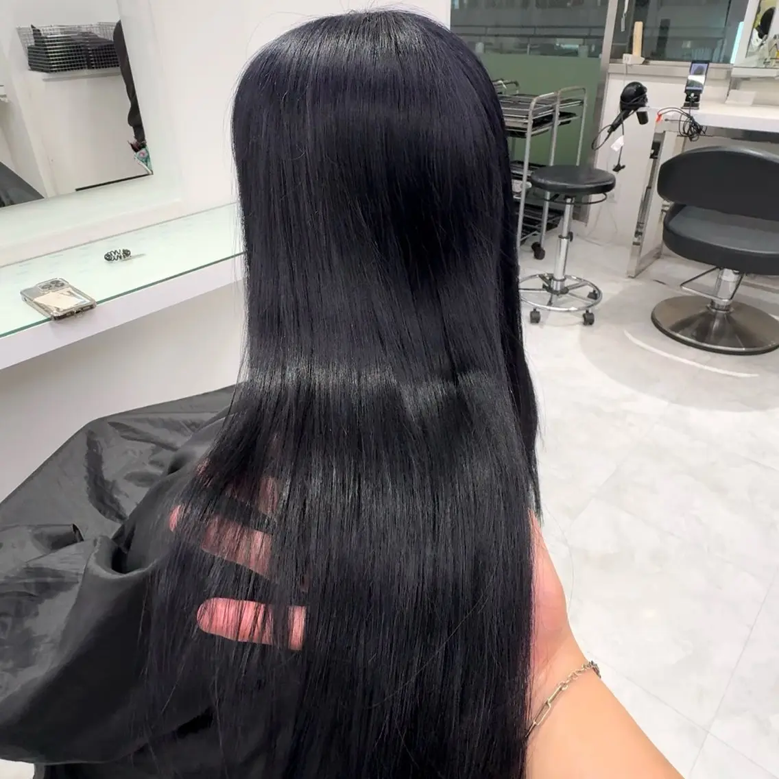ロング カラー ヘアアレンジ カット ヘアカラー トリートメント ヘッドスパ ヘアセット 透け上品ハイトーン 職人ゆうと🤍のヘアスタイル