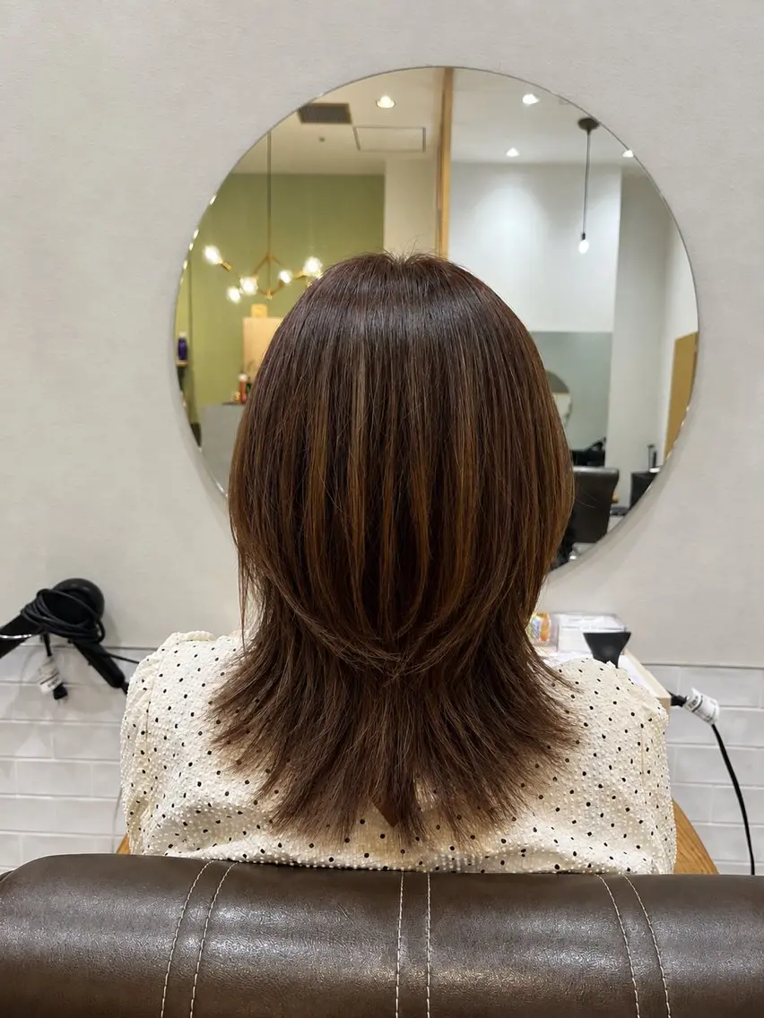 ミディアム レディースカット/ ヒグレアキコのヘアスタイル