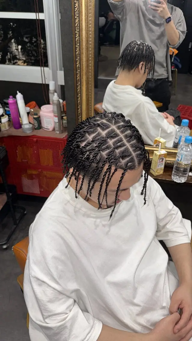 比嘉 志温のヘアスタイル