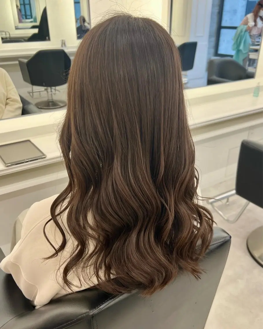 セミロング カラー ヘアカラー ParveMix￤ 大賀さつき🍨🤍のヘアスタイル