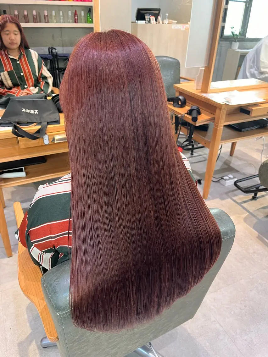 ロング カラー ベージュカラー ブリーチ ブラウンカラー ケアブリーチ ダブルカラー ヘアカラー トリートメント オタク美容師🛍/ 酸性ストレート/艶髪のヘアスタイル