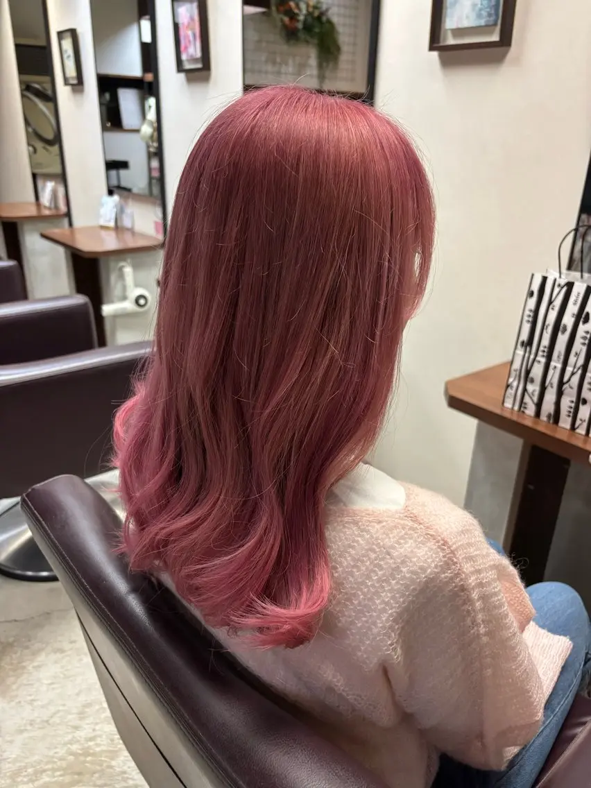 セミロング カラー ブリーチ ピンクカラー 古田 穂香/似合わせカラーのヘアスタイル