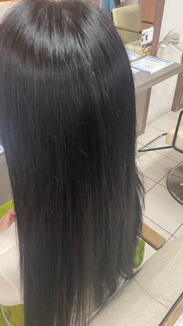 ロング カラー 黒田 海紘のヘアスタイル