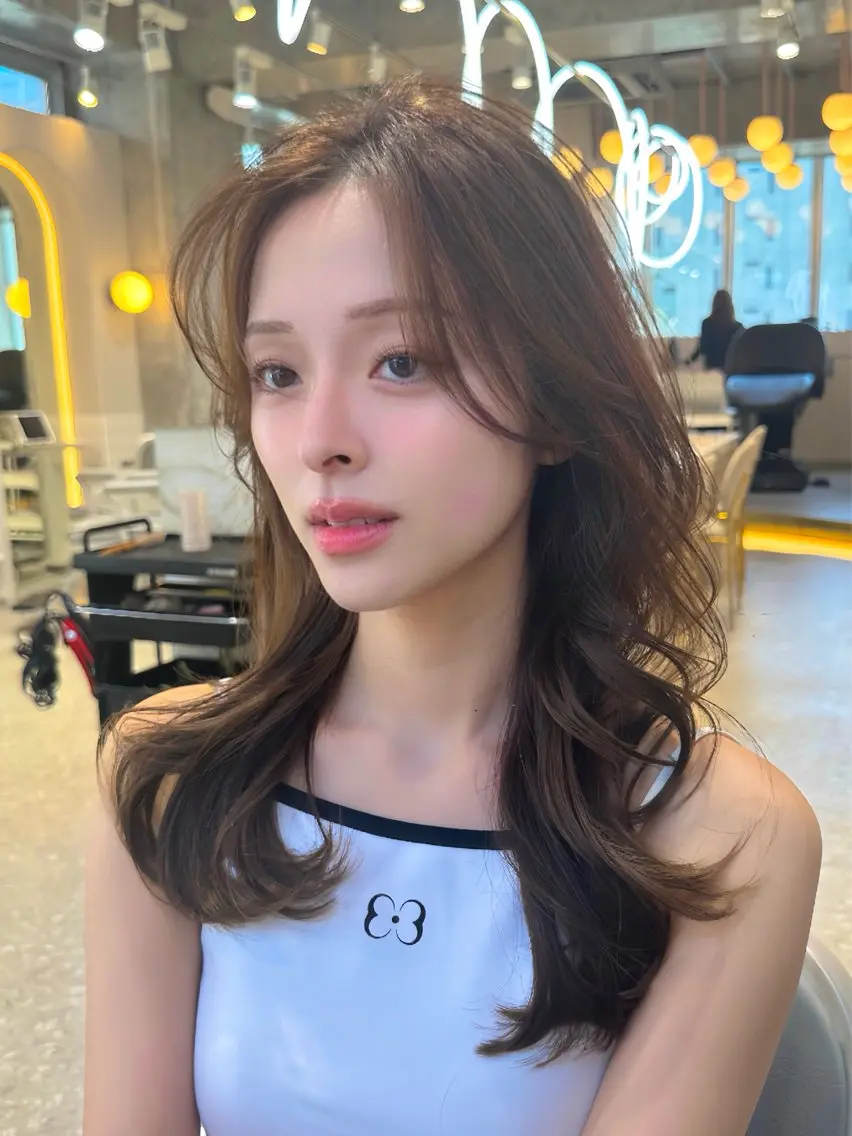 セミロング カラー カット ヘアカラー トリートメント ヘアセット 新宿/韓国レイヤー 髪質改善カラー/角所のヘアスタイル