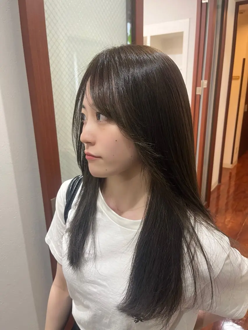 ロング カラー ブラウンカラー 透明感カラー オリーブブラウン トリートメント ヘアカラー 天神美容室💎 艶カラー/ユナのヘアスタイル