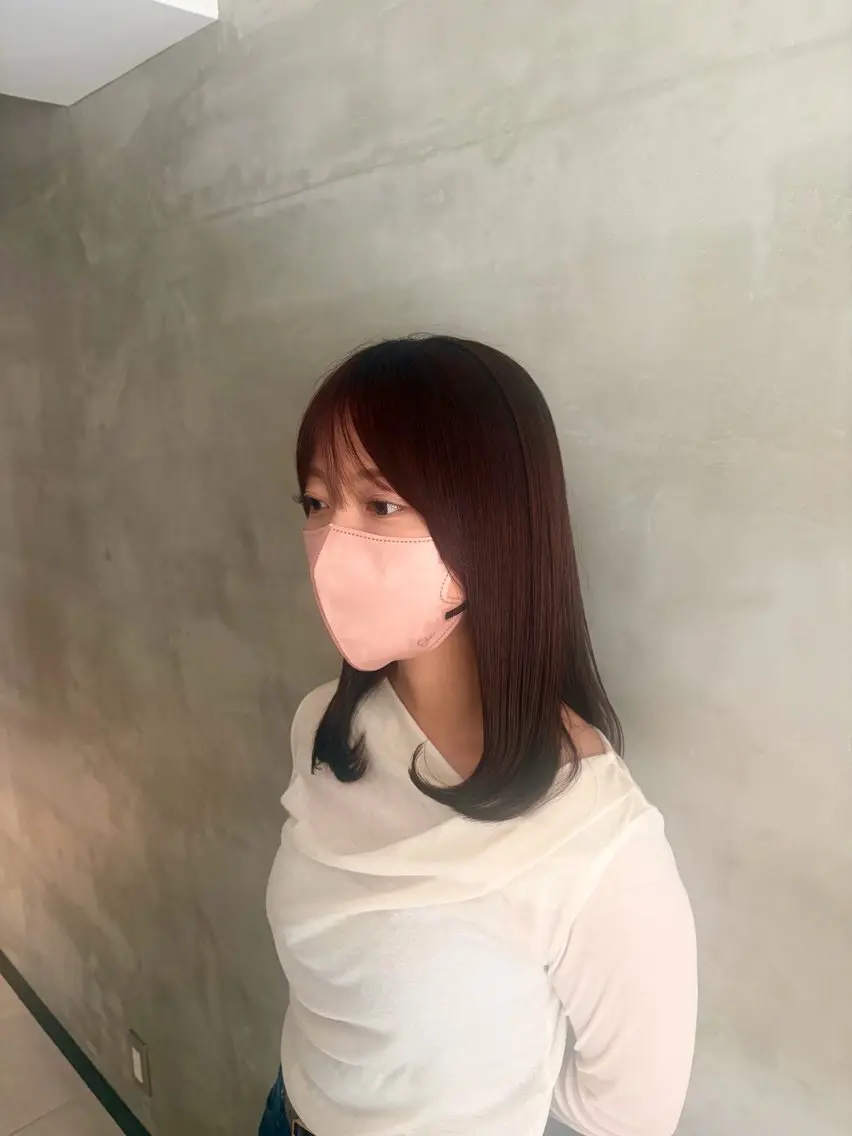 セミロング カラー ヘアカラー ナカザワ アコのヘアスタイル