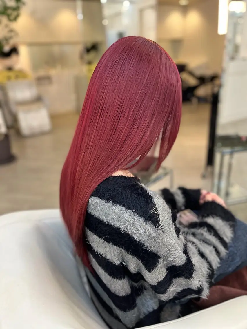 カラー フルカワ リナのヘアスタイル