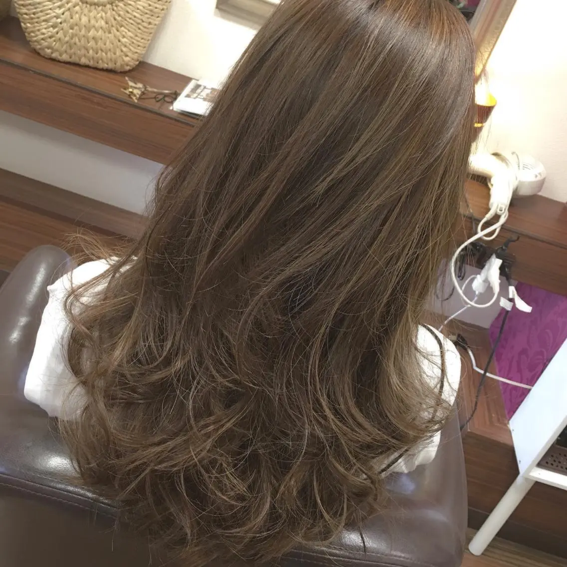 ショート ミディアム セミロング ロング カラー ハイライトカラー ハイライト トリートメント 吉本 yoshimotoのヘアスタイル