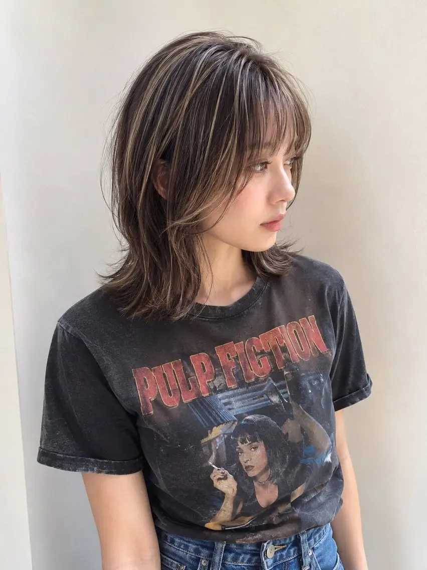 ミディアム カラー ハイライトカラー 顔まわりレイヤー 外国人風カラー ハイライト レイヤーカット カット ヘアカラー トリートメント 海外風レイヤーカット 👑店長 平松 由のヘアスタイル