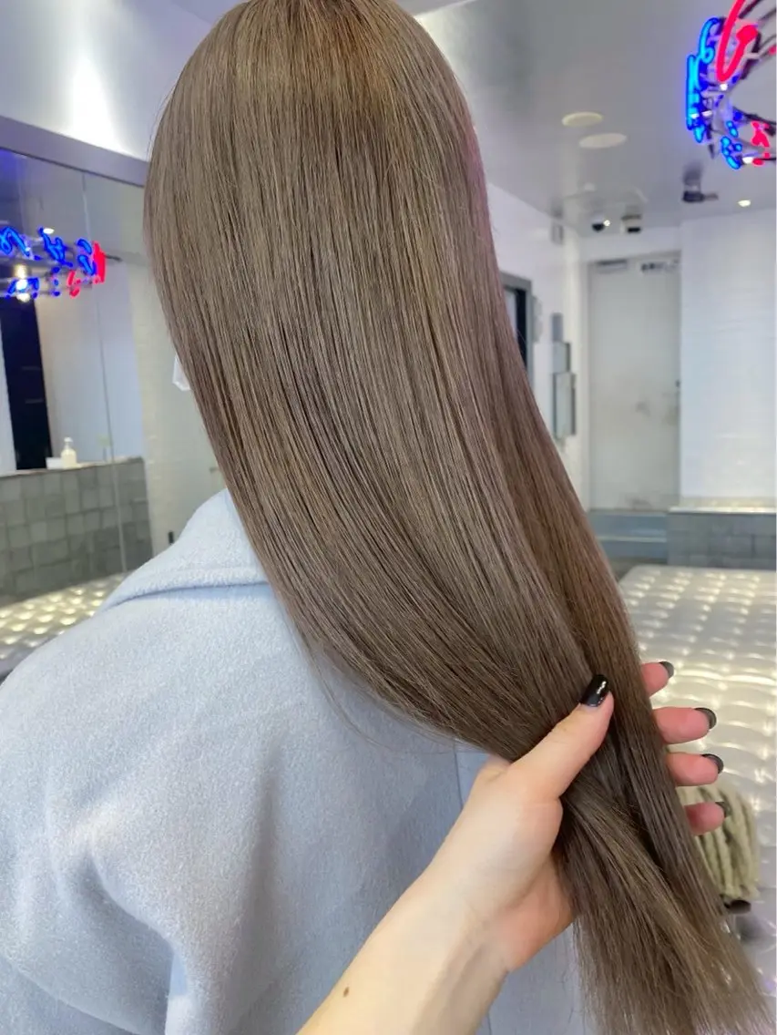 カラー ブリーチ 透明感カラー ネイビーカラー オレンジ ピンクカラー ヘアカラー トリートメント 🌻ハイトーン/艶 カラー🌻ユリナのヘアスタイル