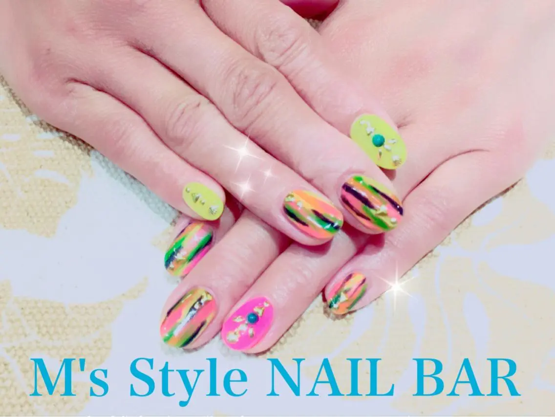 ミディアム ネイル ハンドネイル M's Style NAIL BARのネイルデザイン