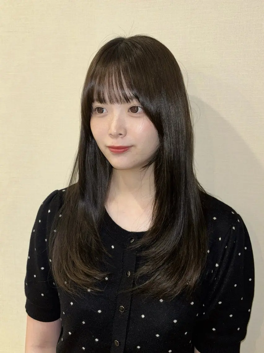 ロング ヘアカラー 透明感／暖色カラー ／マツエク／ここなのヘアスタイル