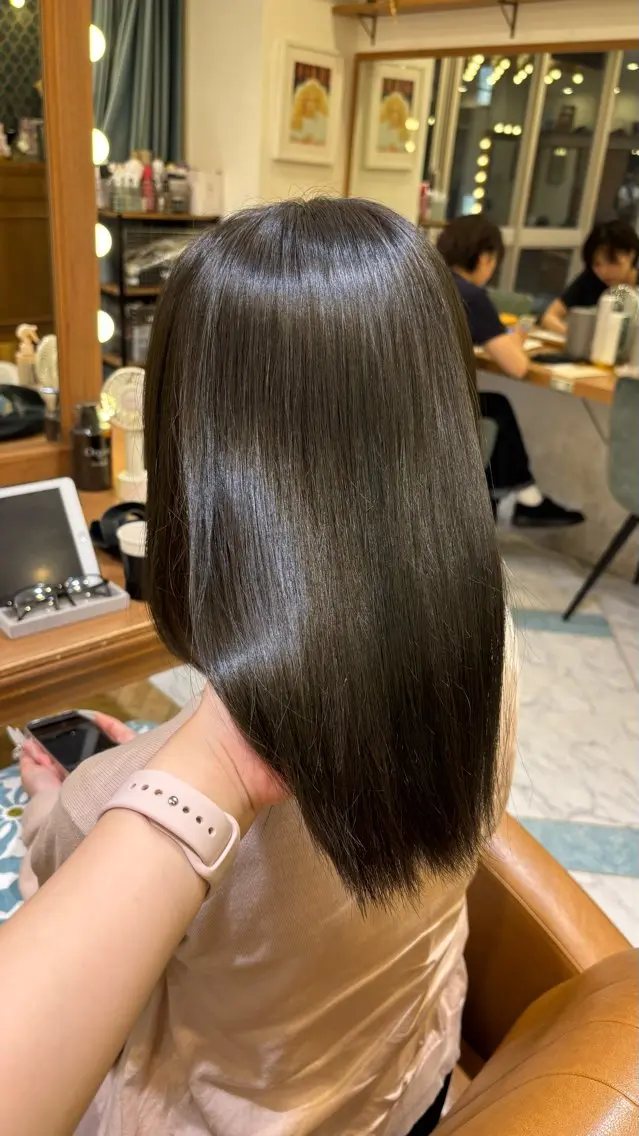 カラー オリーブカラー ヘアカラー トリートメント 🍑透明感・チョコ カラー みつき🍑のヘアスタイル