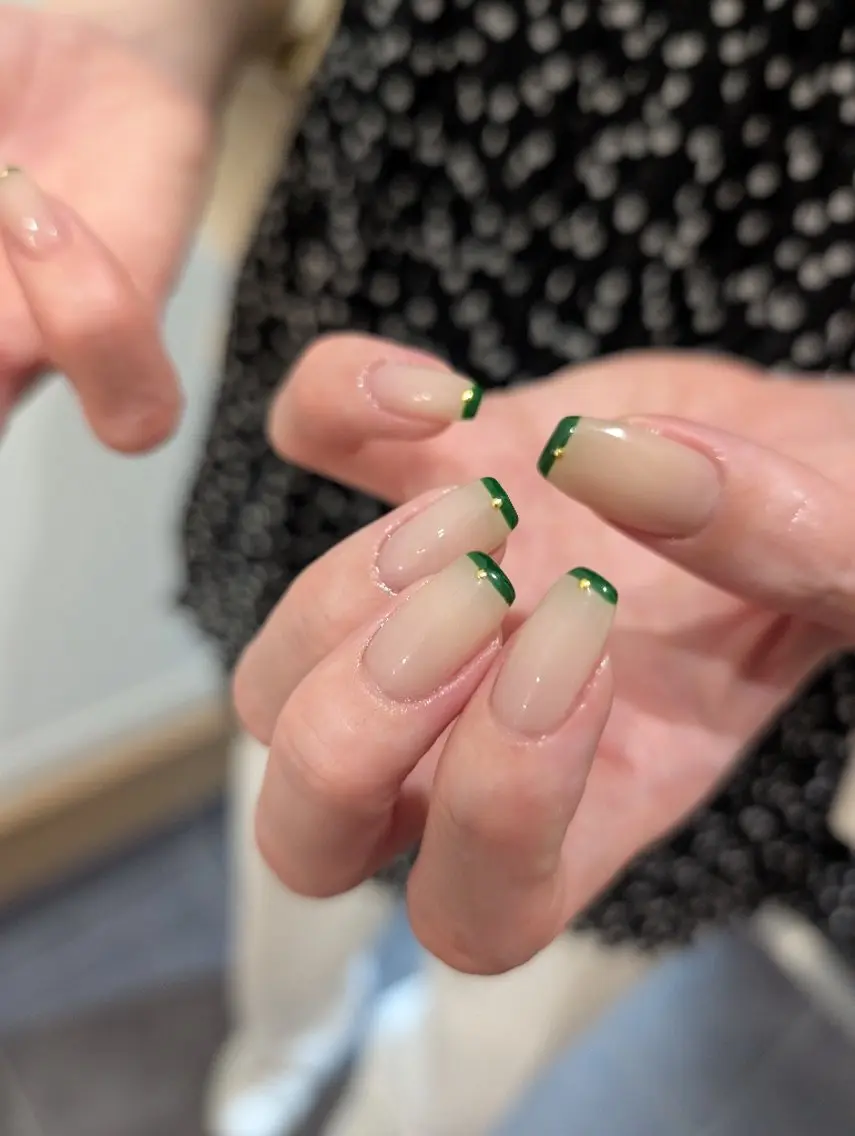ネイル フレンチネイル ハンドネイル hali’a nailのネイルデザイン