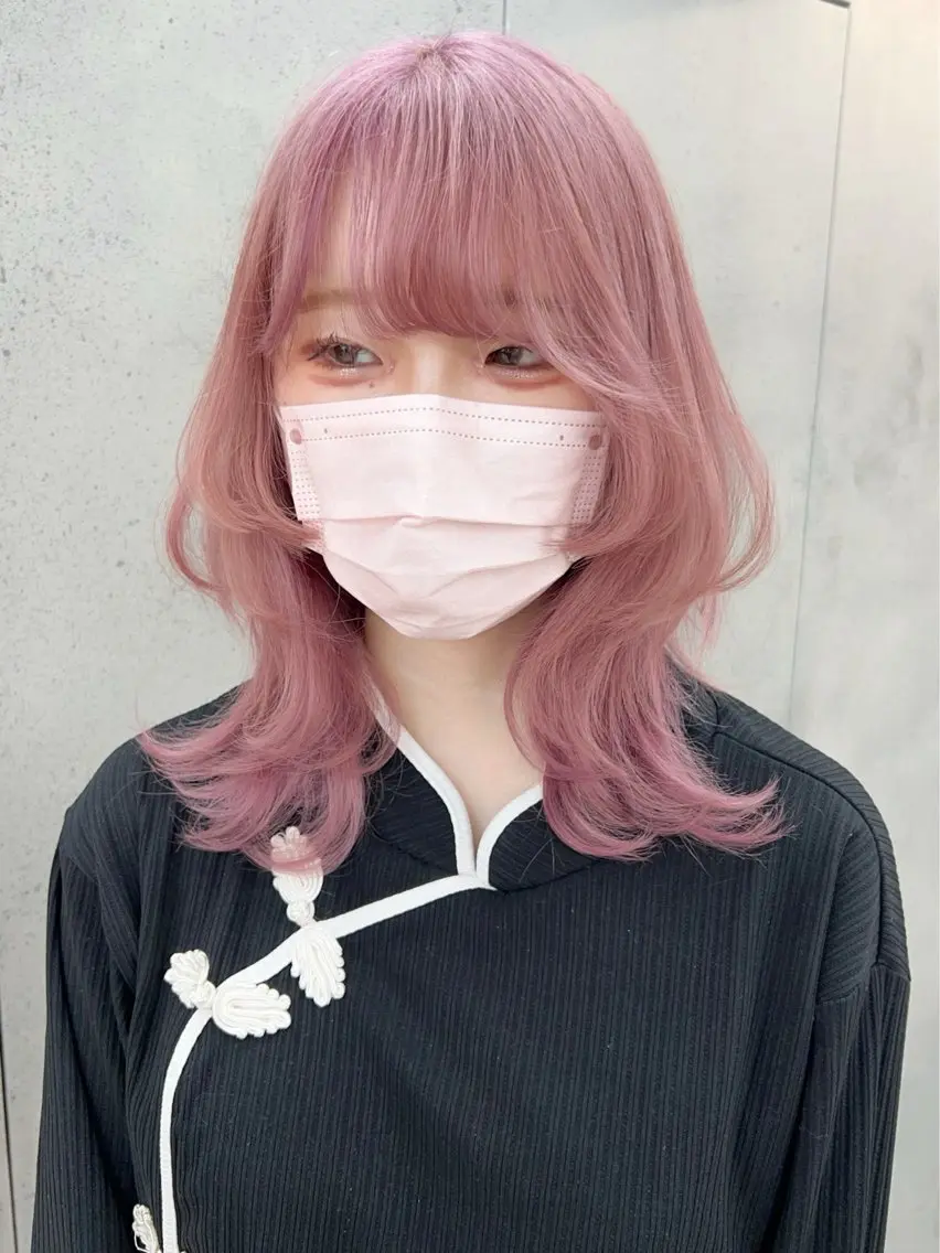ミディアム カラー ミディアムレイヤー ピンクカラー レイヤーカット カット ヘアカラー ウルフ🤍渋谷 🤍Mizukiのヘアスタイル