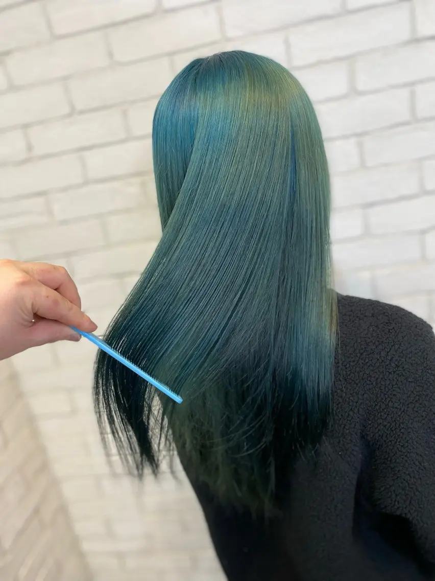 ロング カラー ヘアカラー トリートメント ヨシダ フミノリのヘアスタイル