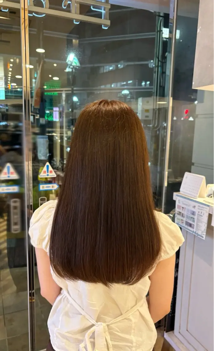 カラー ヘアカラー 新井 真央のヘアスタイル