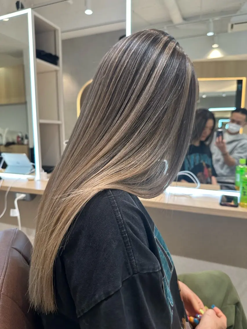 ロング カラー バレイヤージュ レイヤーカット カット ヘアカラー 竹井俊介/ブリーチ /海外レイヤーのヘアスタイル