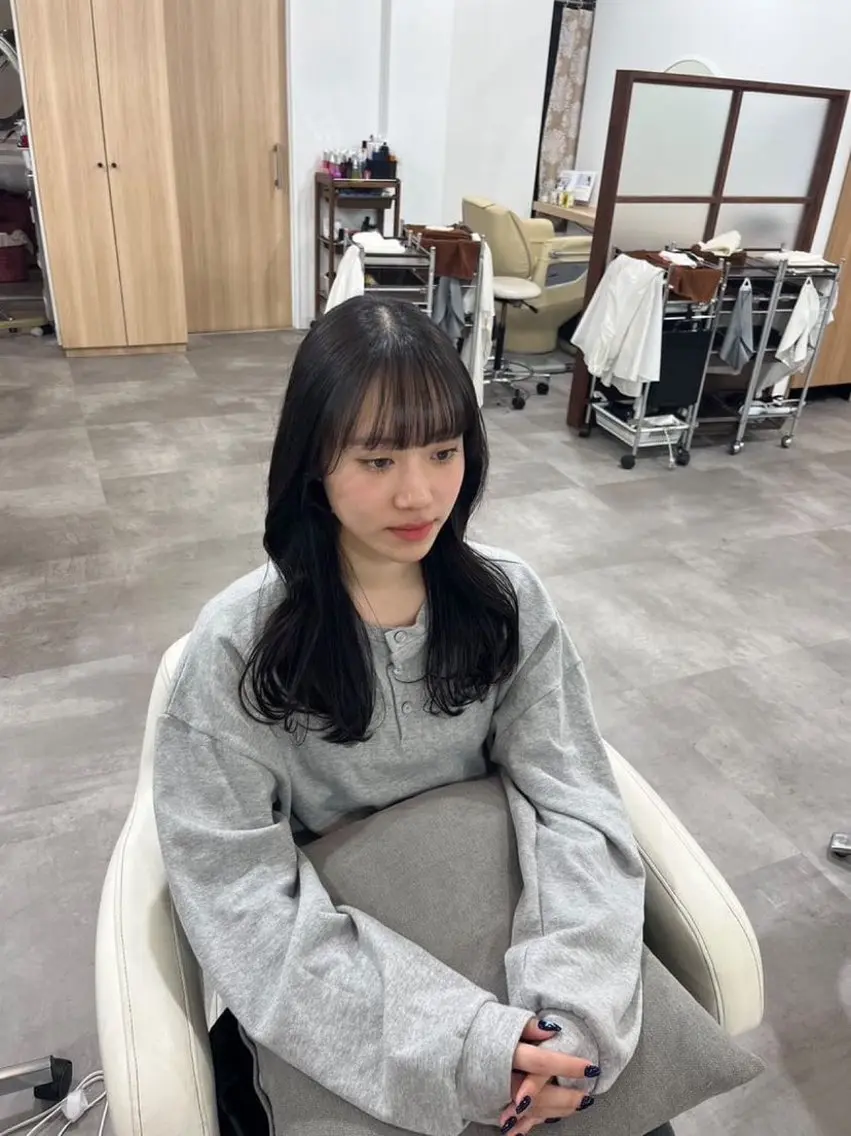 セミロング 🌱 みよのヘアスタイル