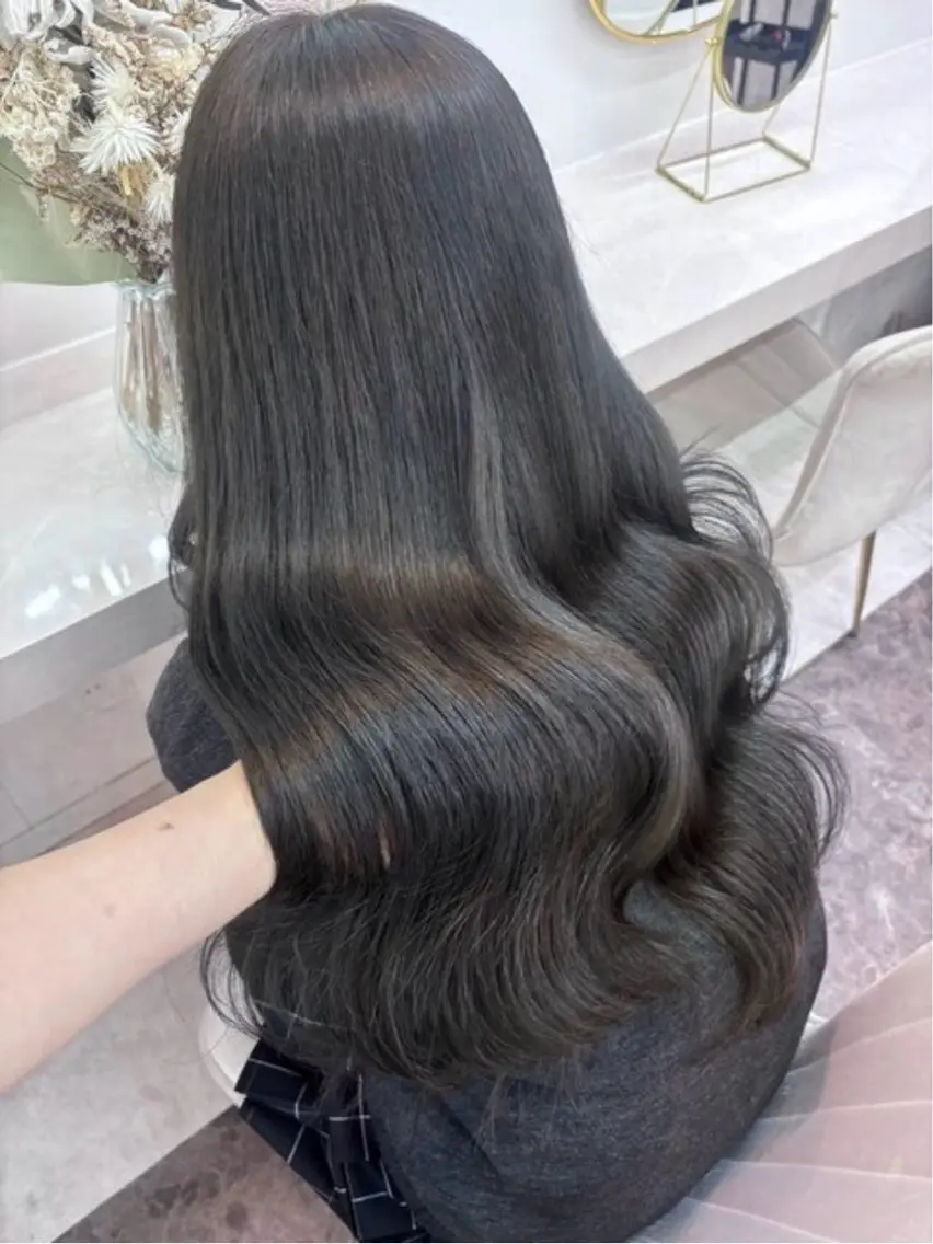 ロング ロング 庄司蒼麻 艶カラー特化/上尾のヘアスタイル