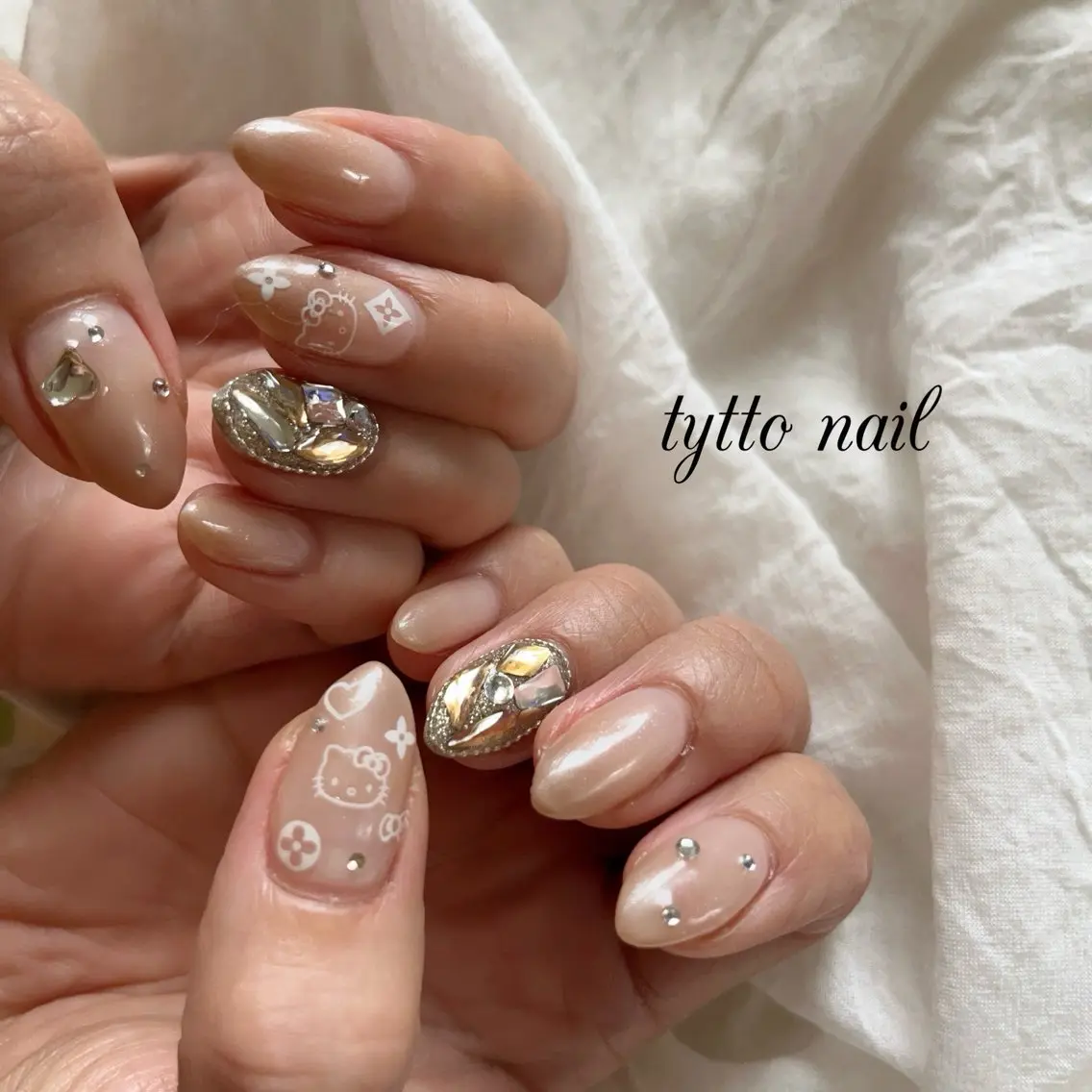 ネイル アートネイル ガーリー キラキラネイル ワンカラーネイル 夏ネイル tytto nail ❤︎‪‪eri‪‪のネイルデザイン