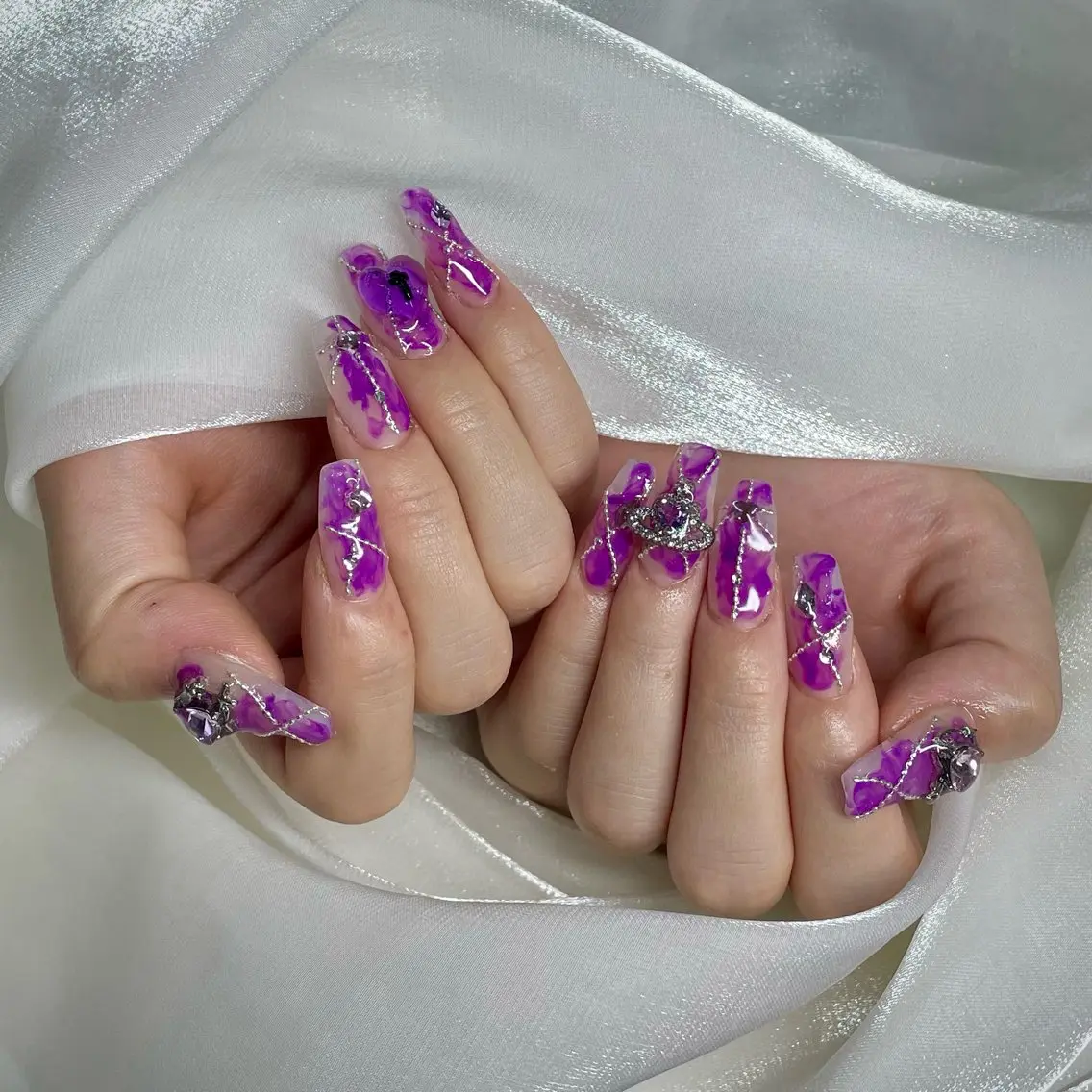 ネイル ハンドネイル CeCeGarden ✨️キラキラワンホンのネイルデザイン
