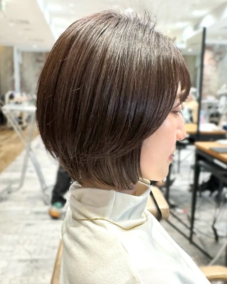 ショート カラー カット ヘアカラー トリートメント 💍新宿ショート 💍岩田莉奈のヘアスタイル