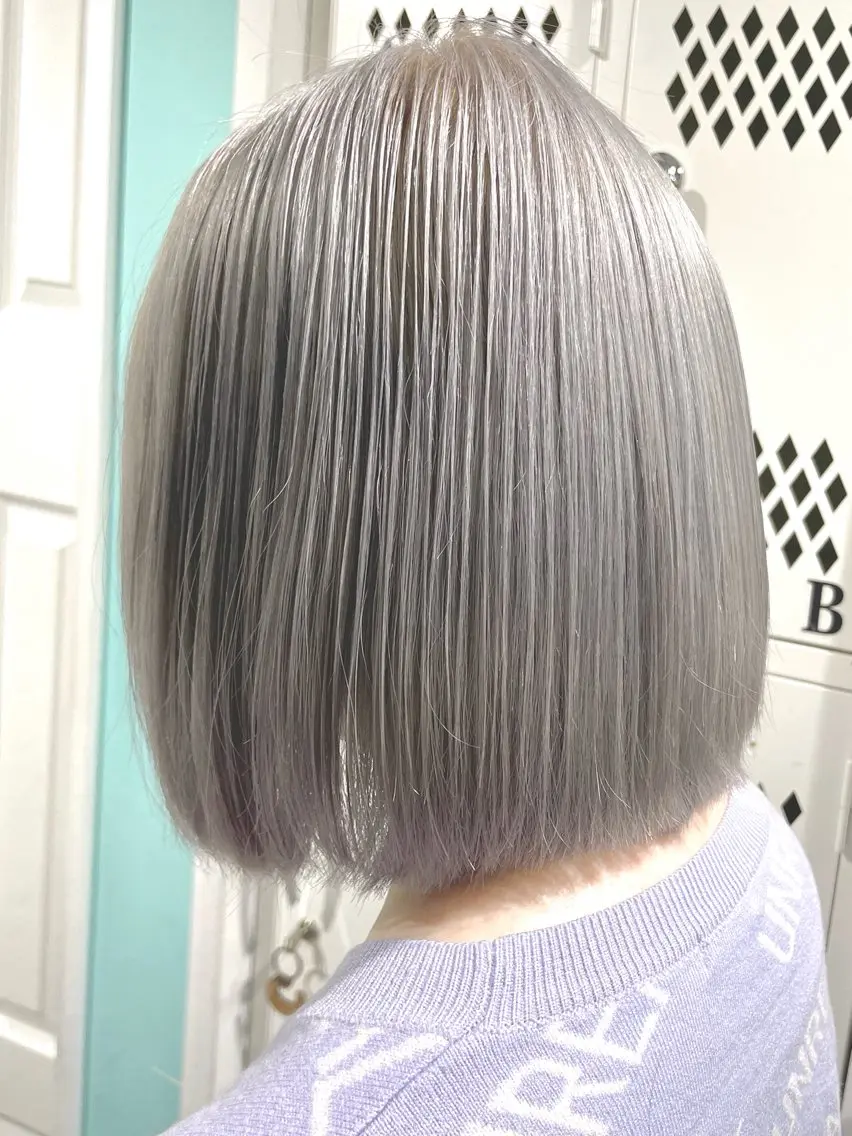 ショート ヘアカラー 原 千景のヘアスタイル