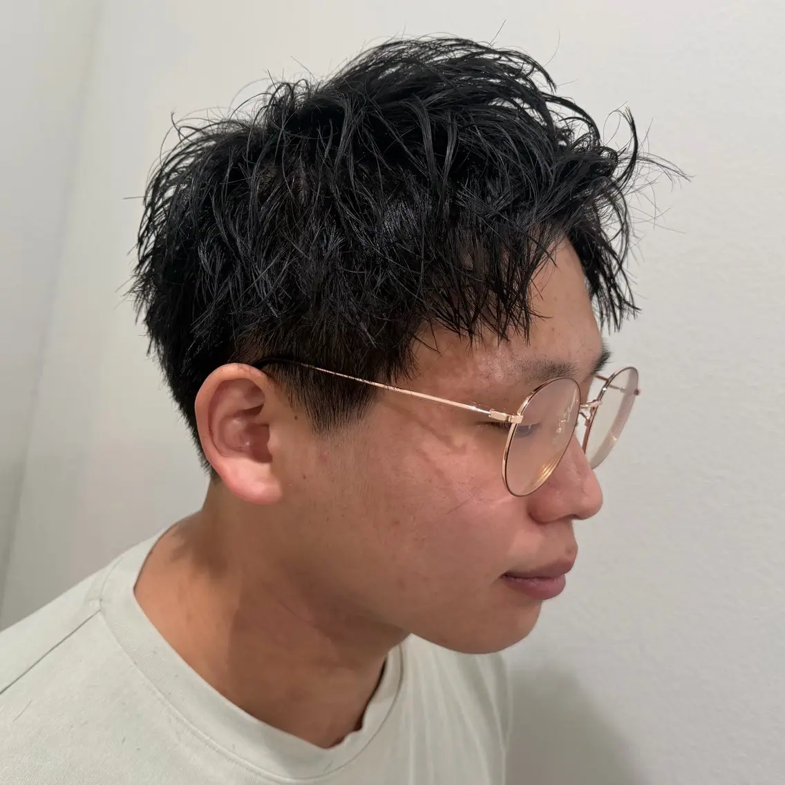 ショート メンズ アップバング カット 内山 翔太のヘアスタイル