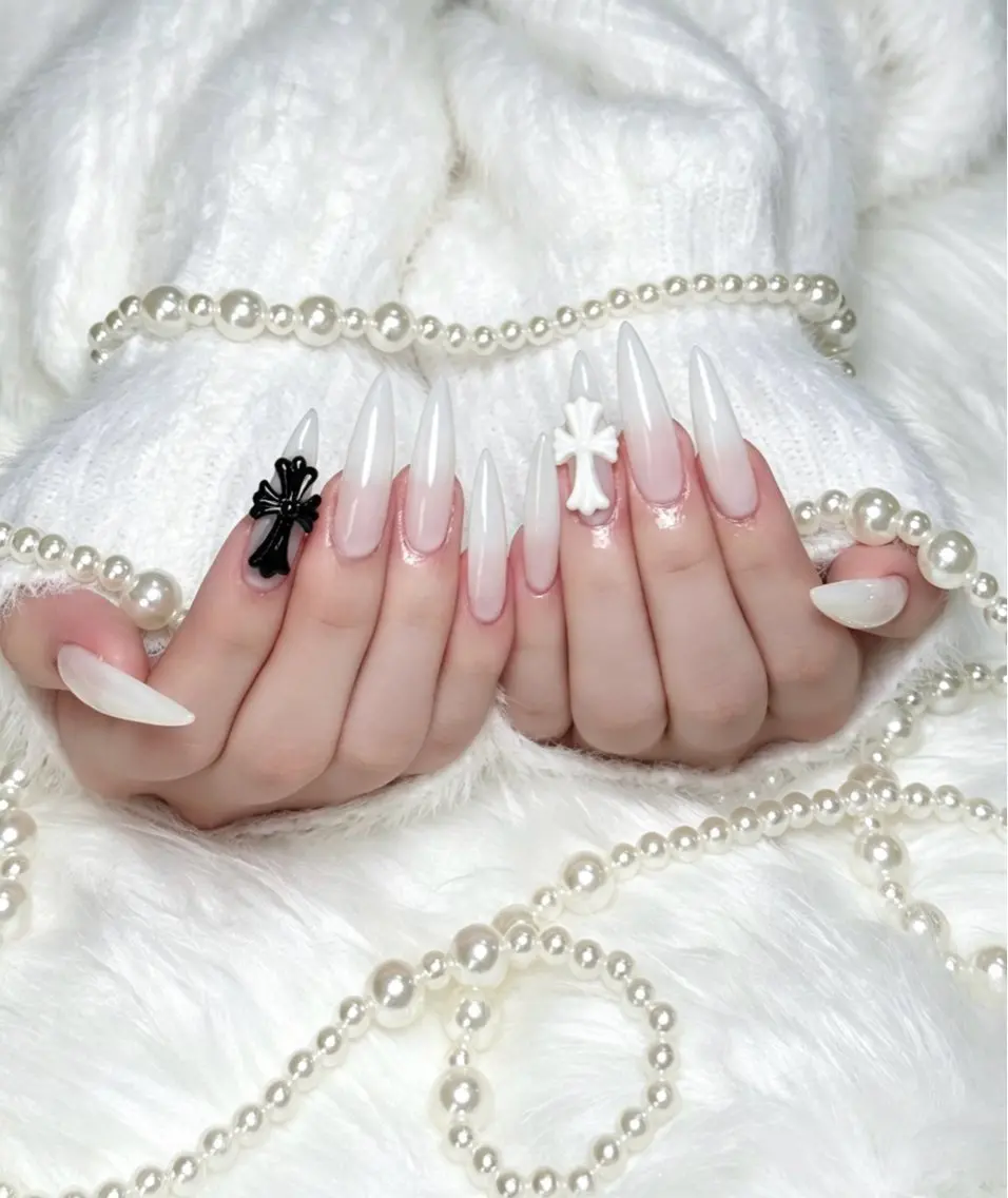 ネイル ジェルネイル 韓国ネイル ワンカラーネイル シンプルネイル 夏ネイル ハンドネイル NEM nailstudioのネイルデザイン