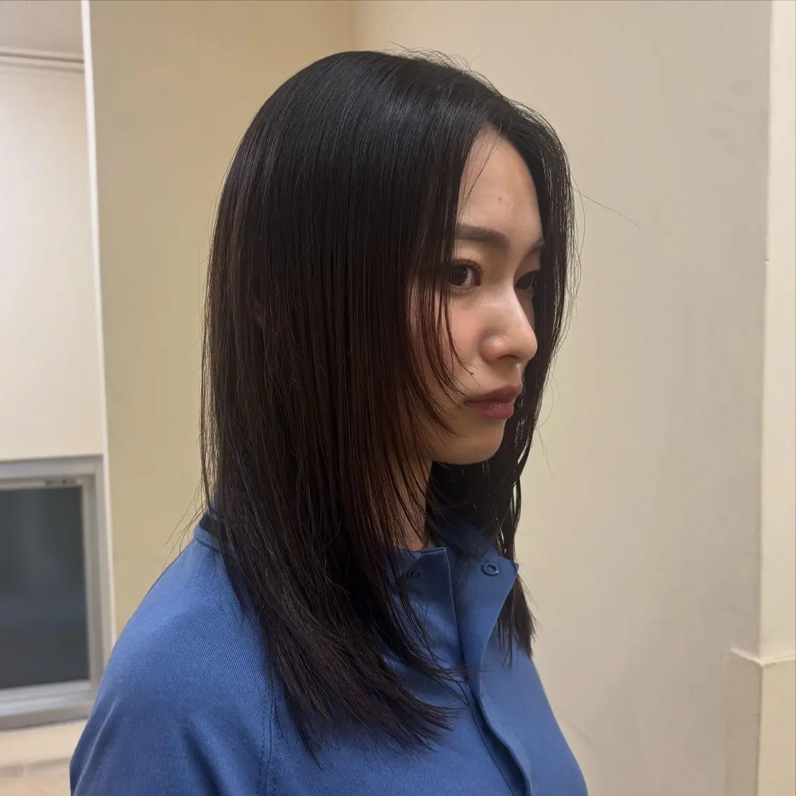 セミロング レイヤーカット 長崎 紗南のヘアスタイル