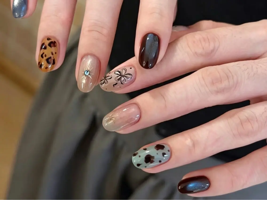ネイル アートネイル オーロラネイル チークネイル フレンチネイル ガラスフレンチ ハンドネイル 🎀🎀YooLi Nail Salonのネイルデザイン