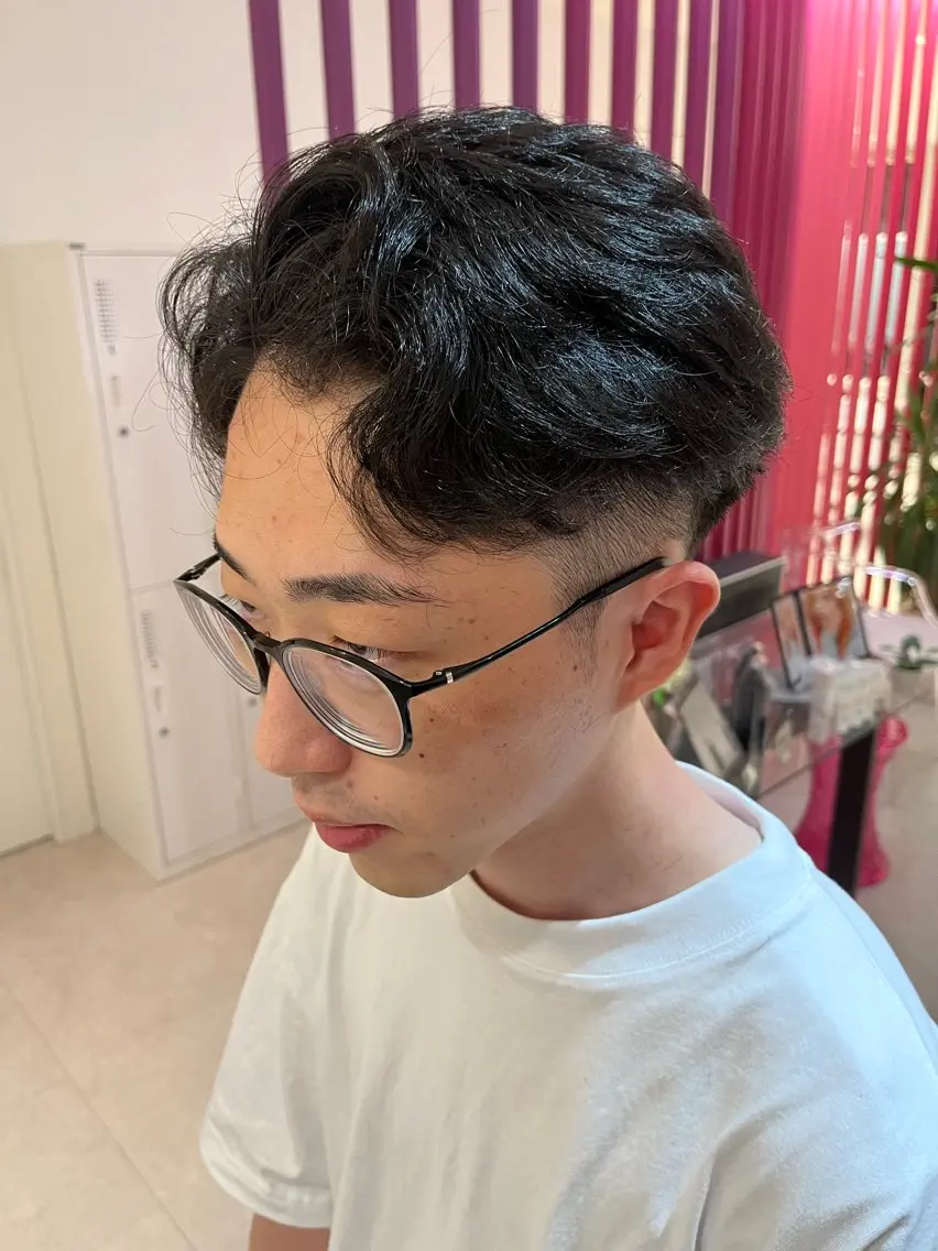 ショート メンズ アップバング カット MAO カラーモデル募集中のヘアスタイル