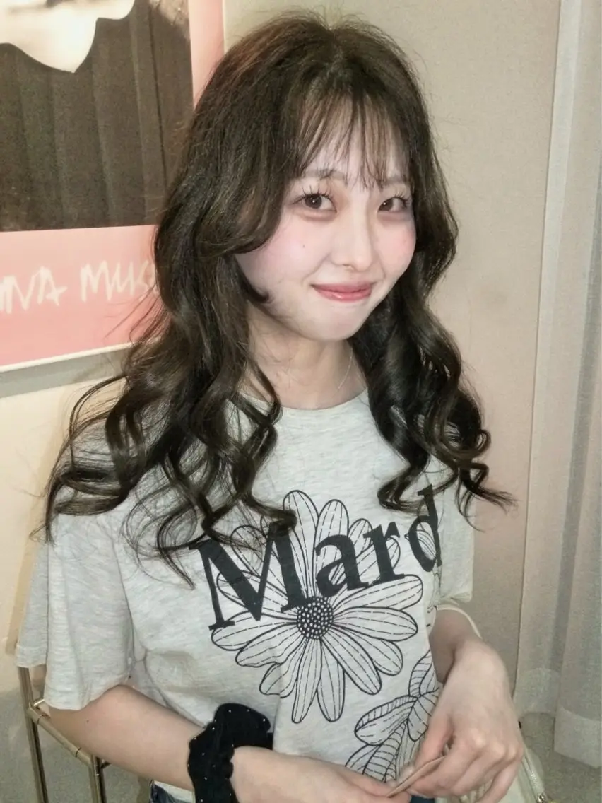 ロング ヘアカラー miteゆい カラーモデルのヘアスタイル