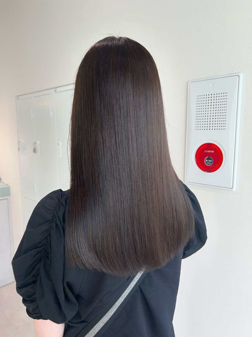 セミロング アッシュ アッシュブラウン カット ヘアカラー トリートメント newi広島/ akiのヘアスタイル
