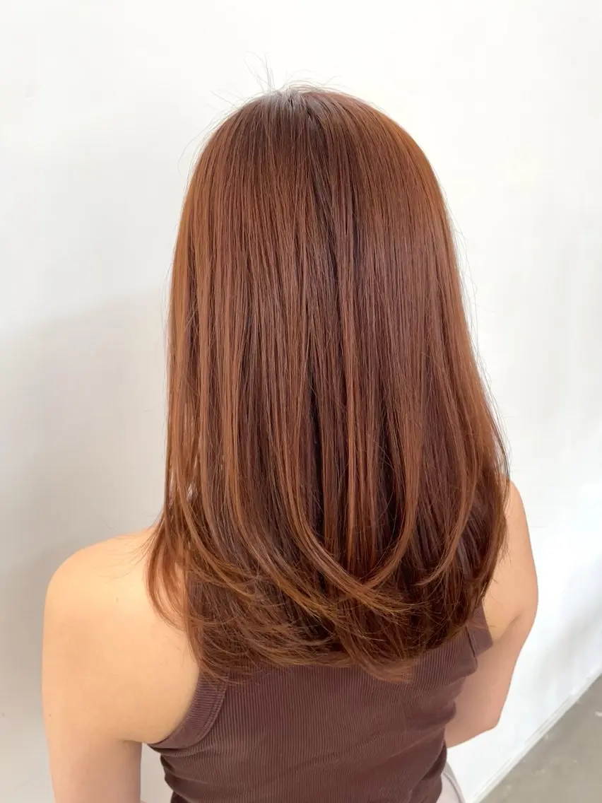 セミロング 伊藤 世羅のヘアスタイル