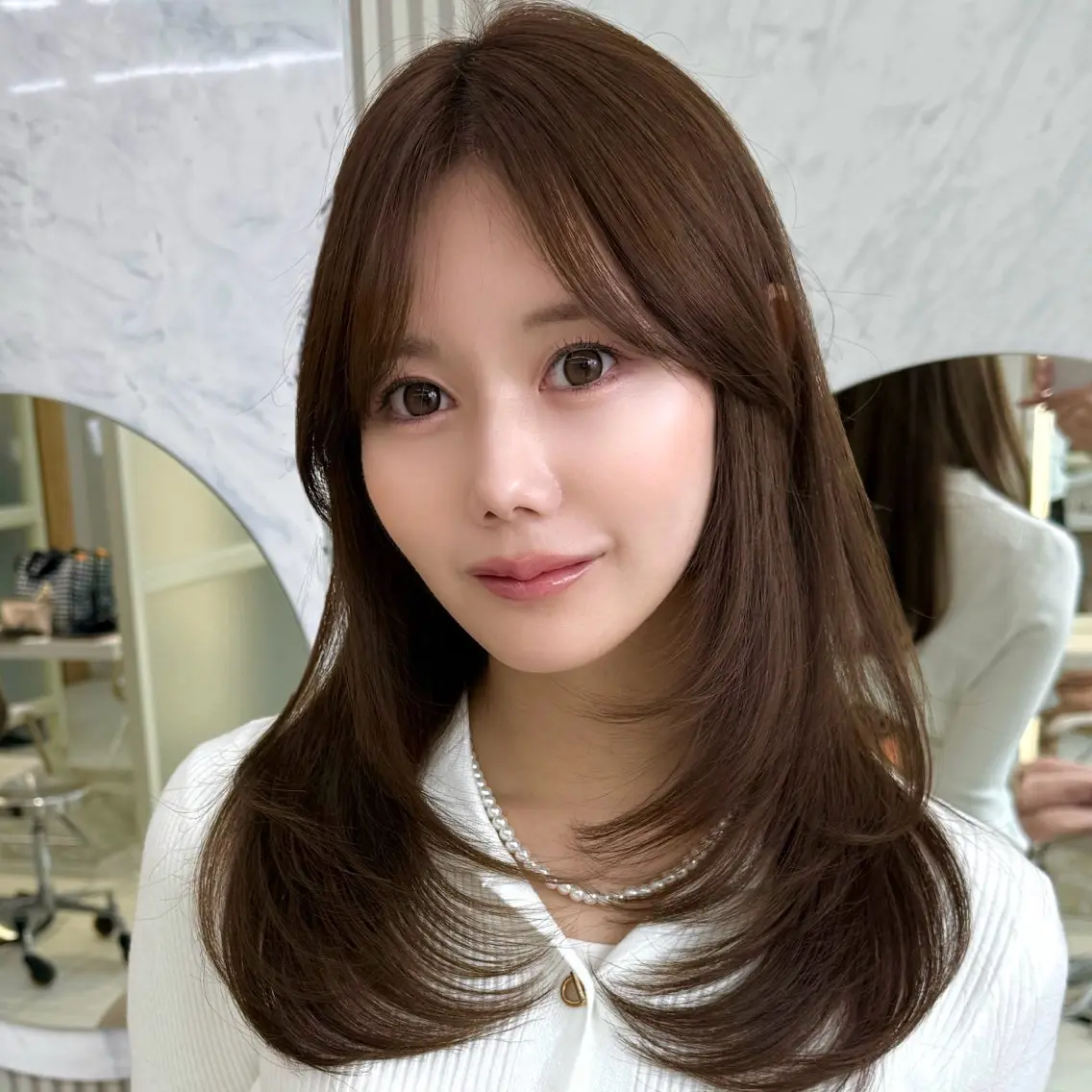 セミロング カラー 似合わせレイヤー/ 透明感カラーのヘアスタイル