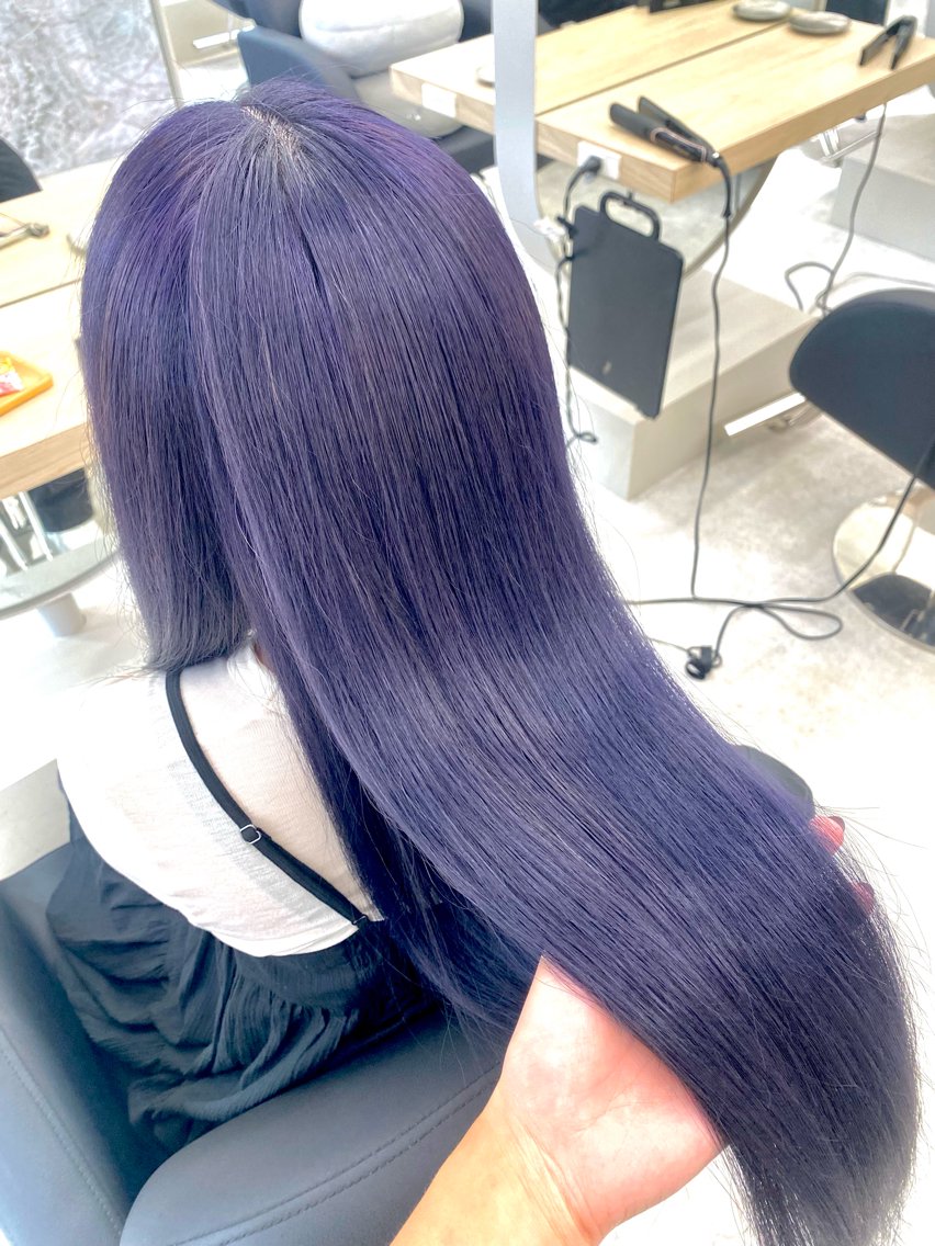 ロング カラー シルバー カット ヘアカラー EIGHT 札幌 👶🏼AiRI💋のヘアスタイル