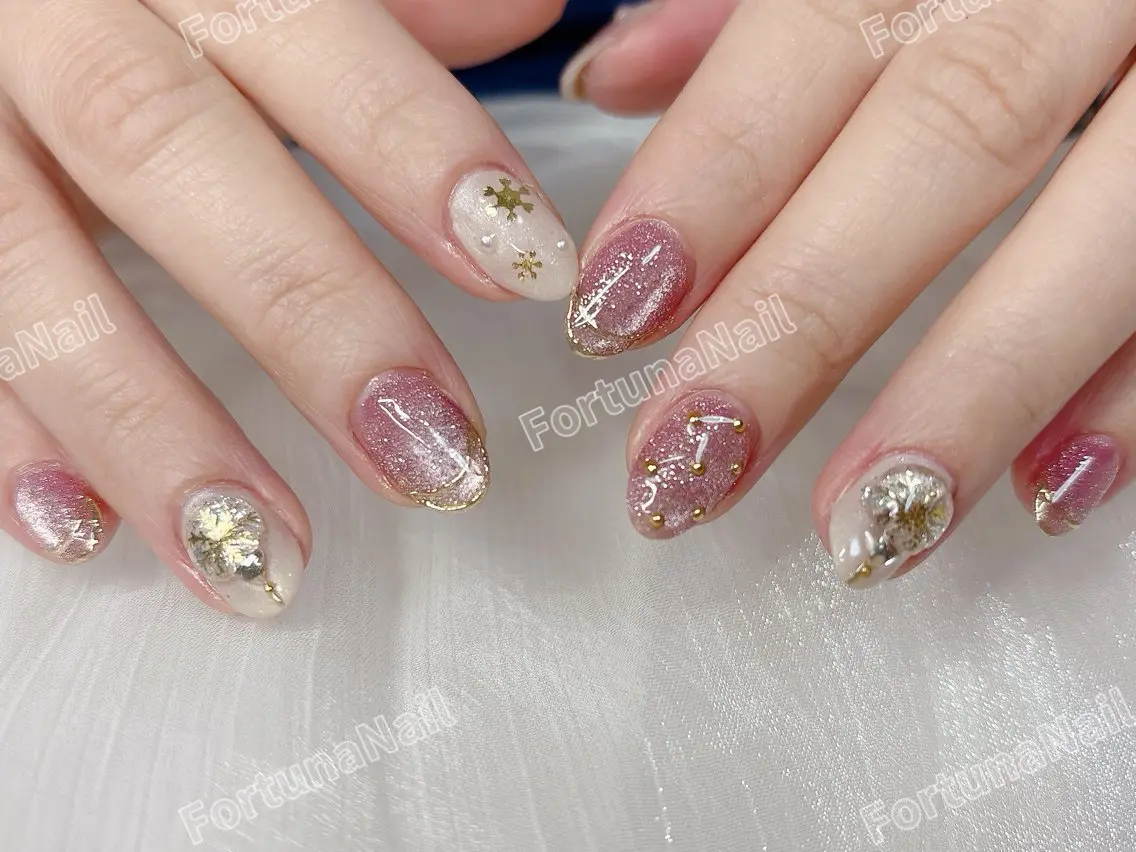 ネイル 冬ネイル クリスマス Nail •Head スパFortunaのネイルデザイン