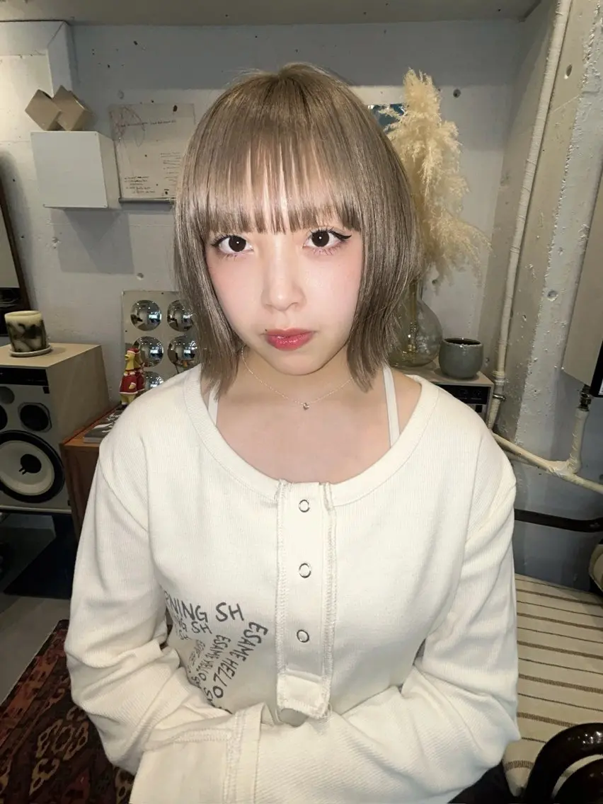 ロング カラー ブリーチ 綺星 ハイトーン/デザインのヘアスタイル