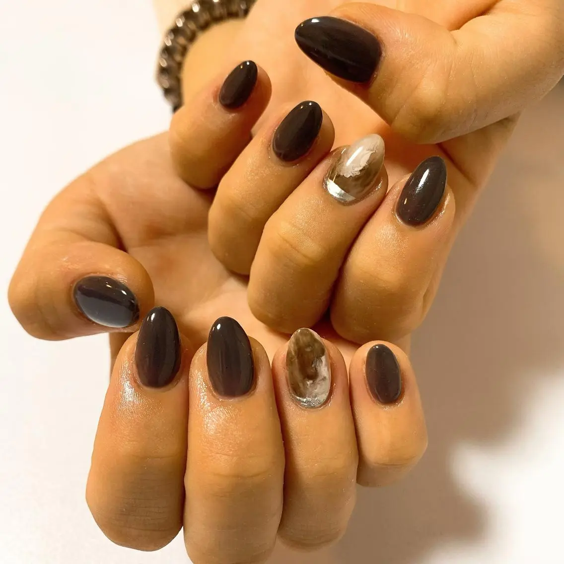 ネイル 長さ出し ニュアンスネイル ハンドネイル vivi nailのネイルデザイン