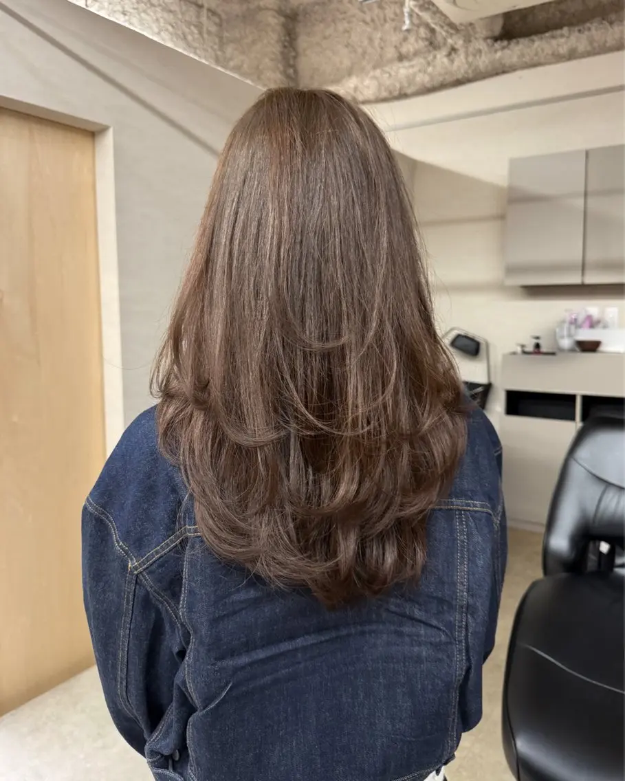 セミロング カラー アッシュ アッシュブラウン ブラウンカラー オレンジ カット ヘアカラー 透明感カラー ブリーチ/ 大村勇人のヘアスタイル