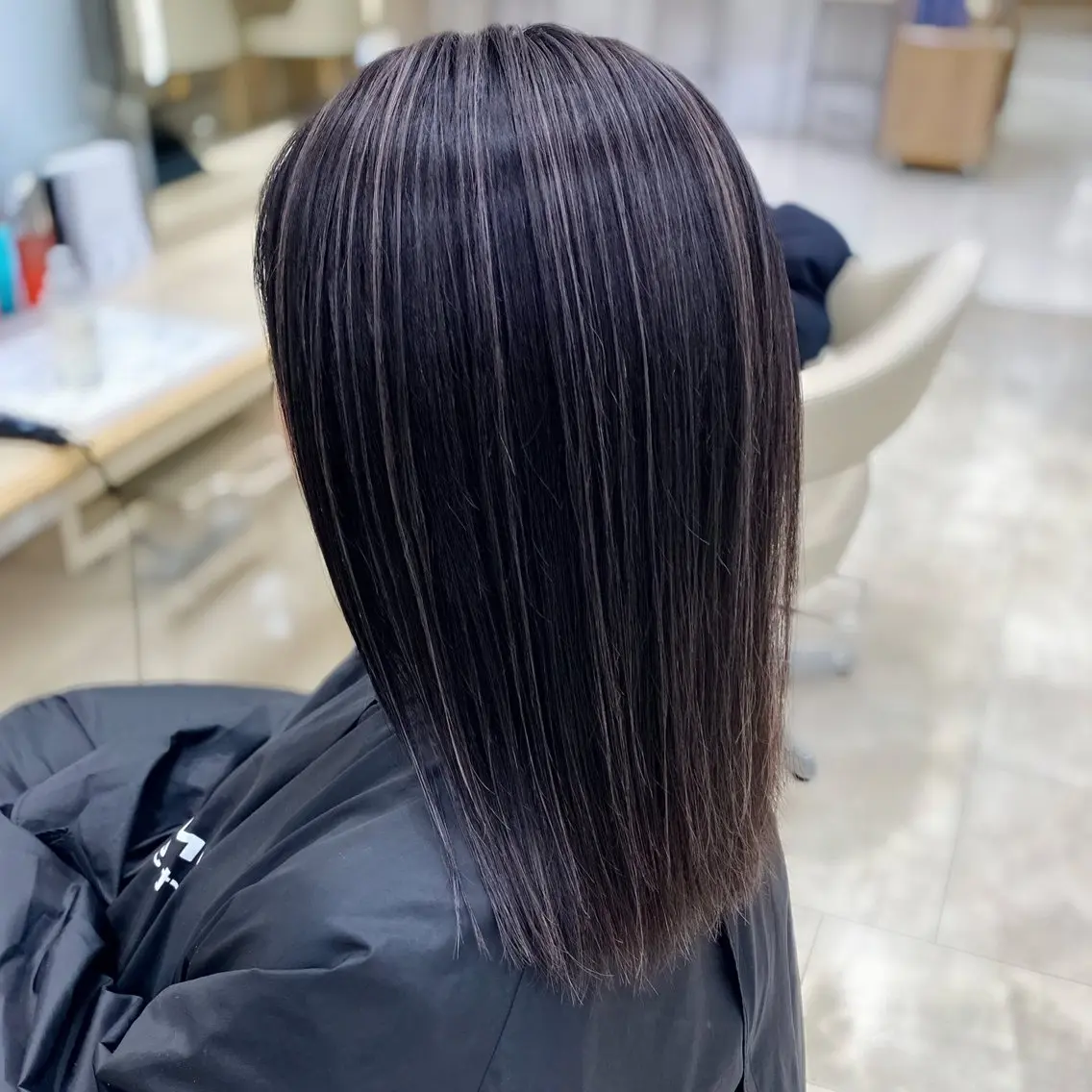 ミディアム カラー バレイヤージュ ブリーチ デザインカラー ハイライトカラー 外国人風カラー カット ヘアカラー トリートメント お悩み解決美容師🦚 片山/銀座/有楽町のヘアスタイル