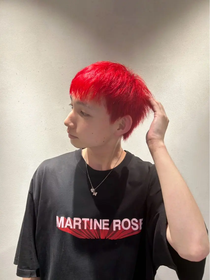 ショート ヘアカラー 大森 望生のヘアスタイル