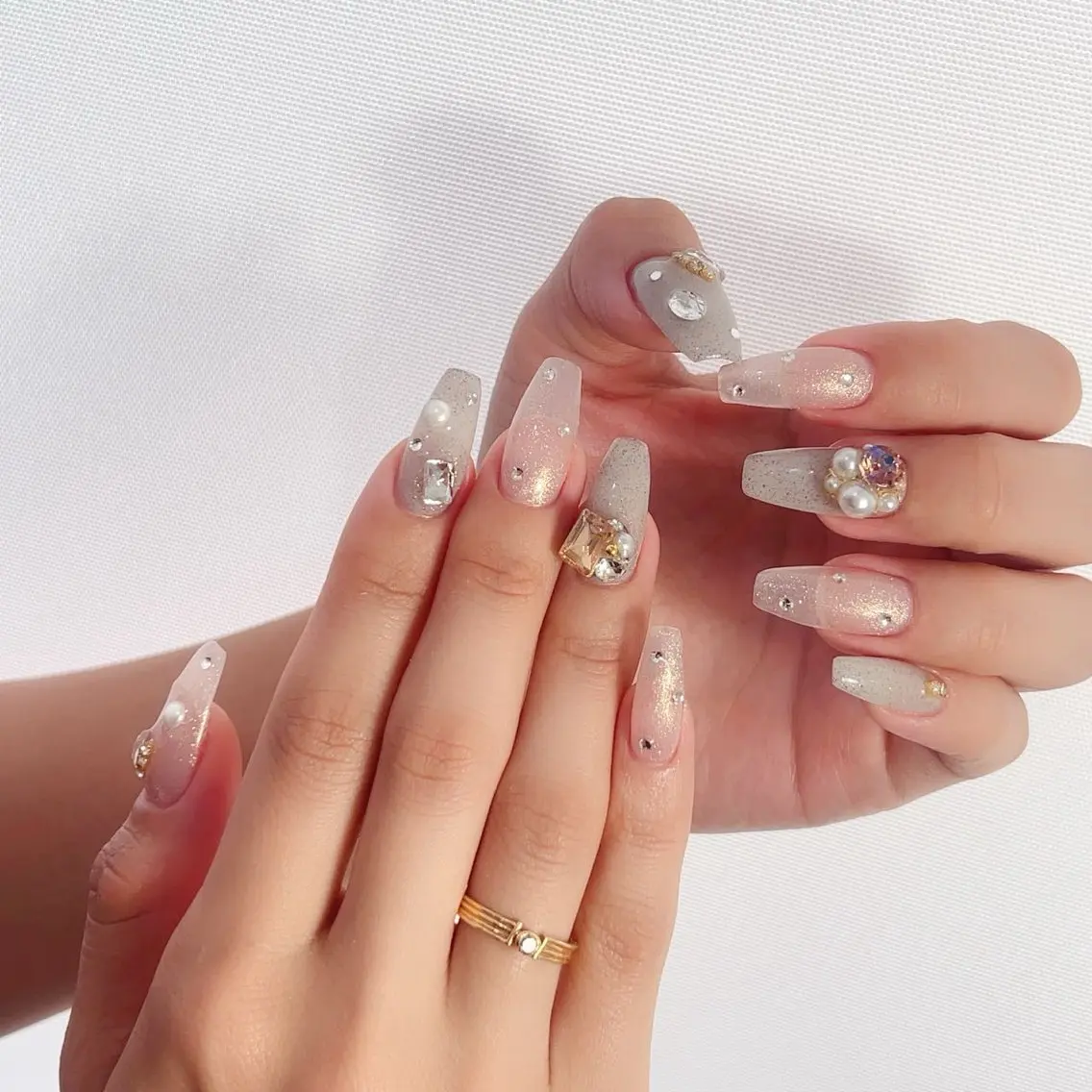 セミロング ハンドネイル めぐみのネイルサロン スタッフ練習のネイルデザイン