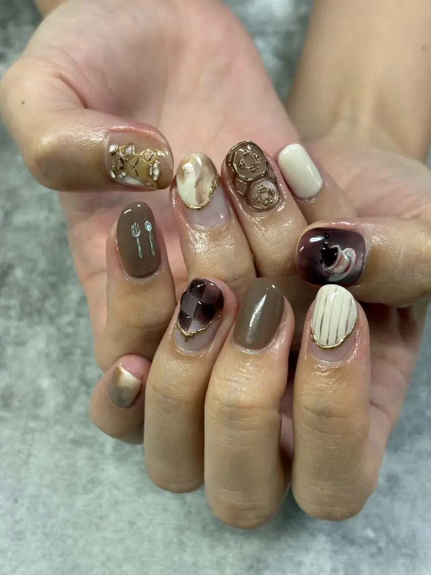 ネイル ハンドネイル FIORITURA Maikoのネイルデザイン
