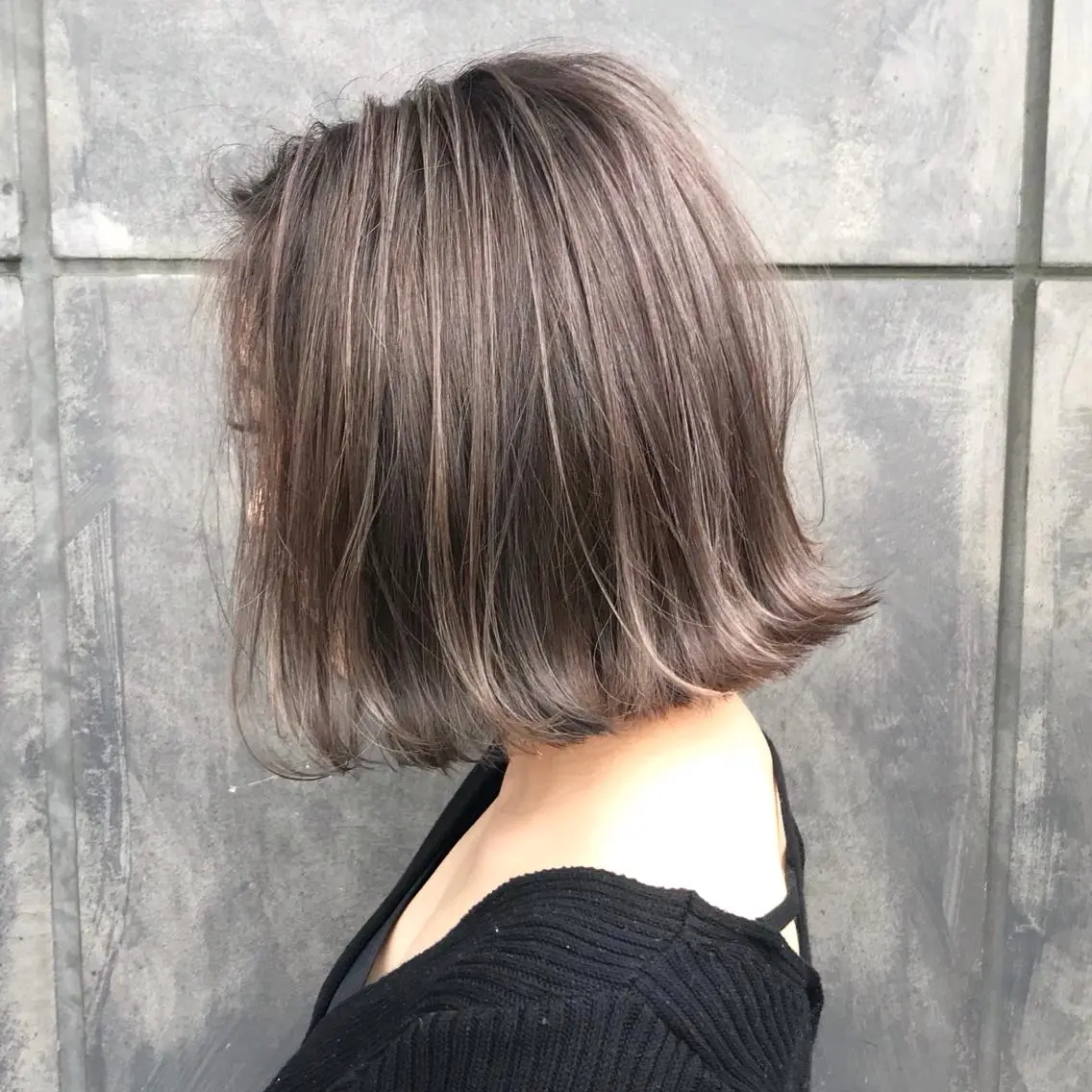 ショート カラー アッシュ アッシュグレー アッシュグレージュ グレージュ ハイライトカラー K-POP好き美容師 🇰🇷Kai.Yのヘアスタイル