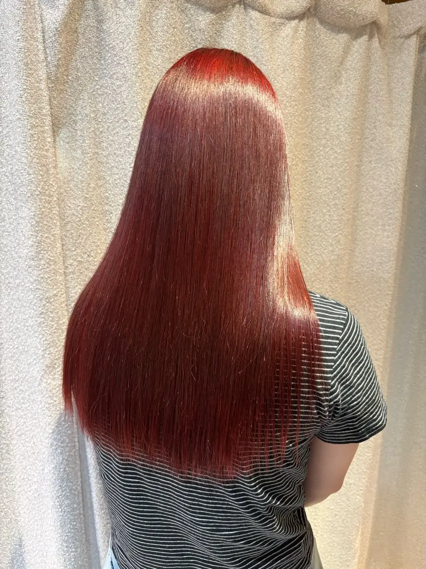 カラー レッドカラー ヘアカラー トリートメント newi京橋 chiyumiのヘアスタイル
